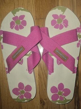 Women’s Pink Floral Cross-Strap Sandals